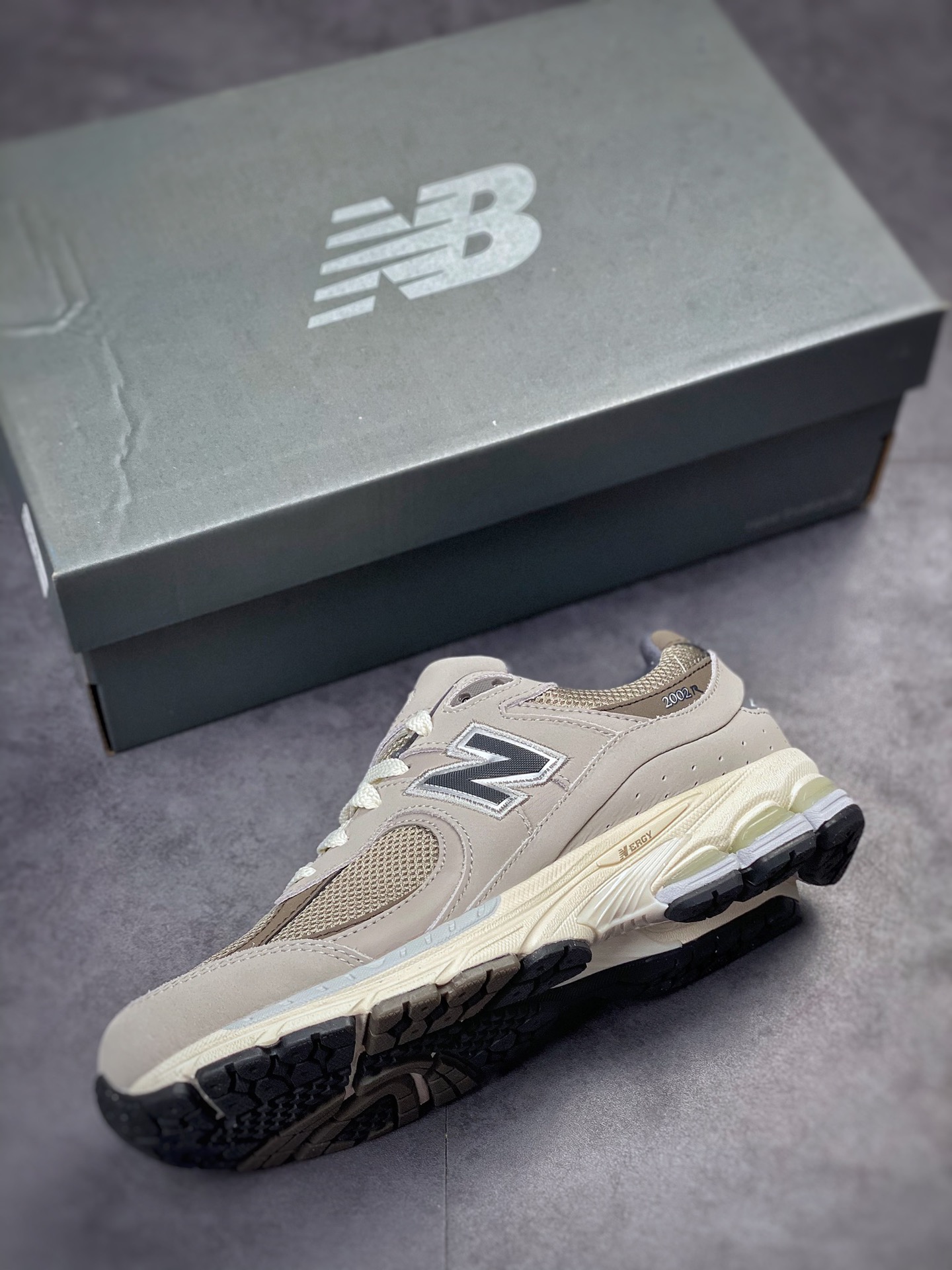 NewBalance2002R retro item correct version M2002RAW