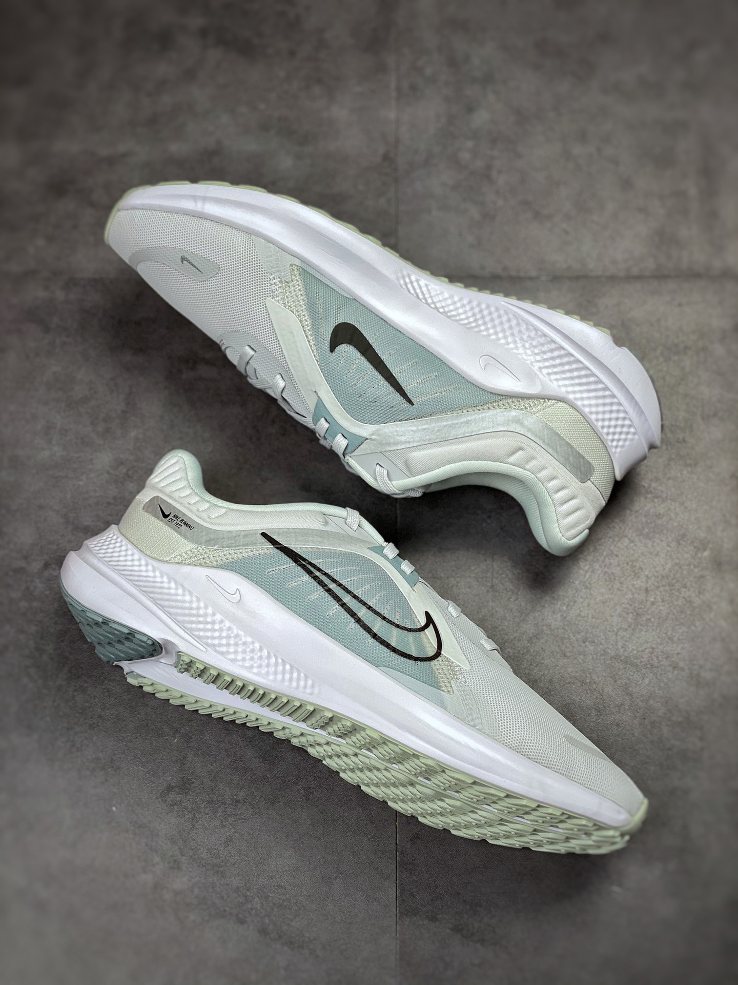 180 Nike Quest 5极速5代 网面透气 时尚休闲跑步鞋 DD0204-002