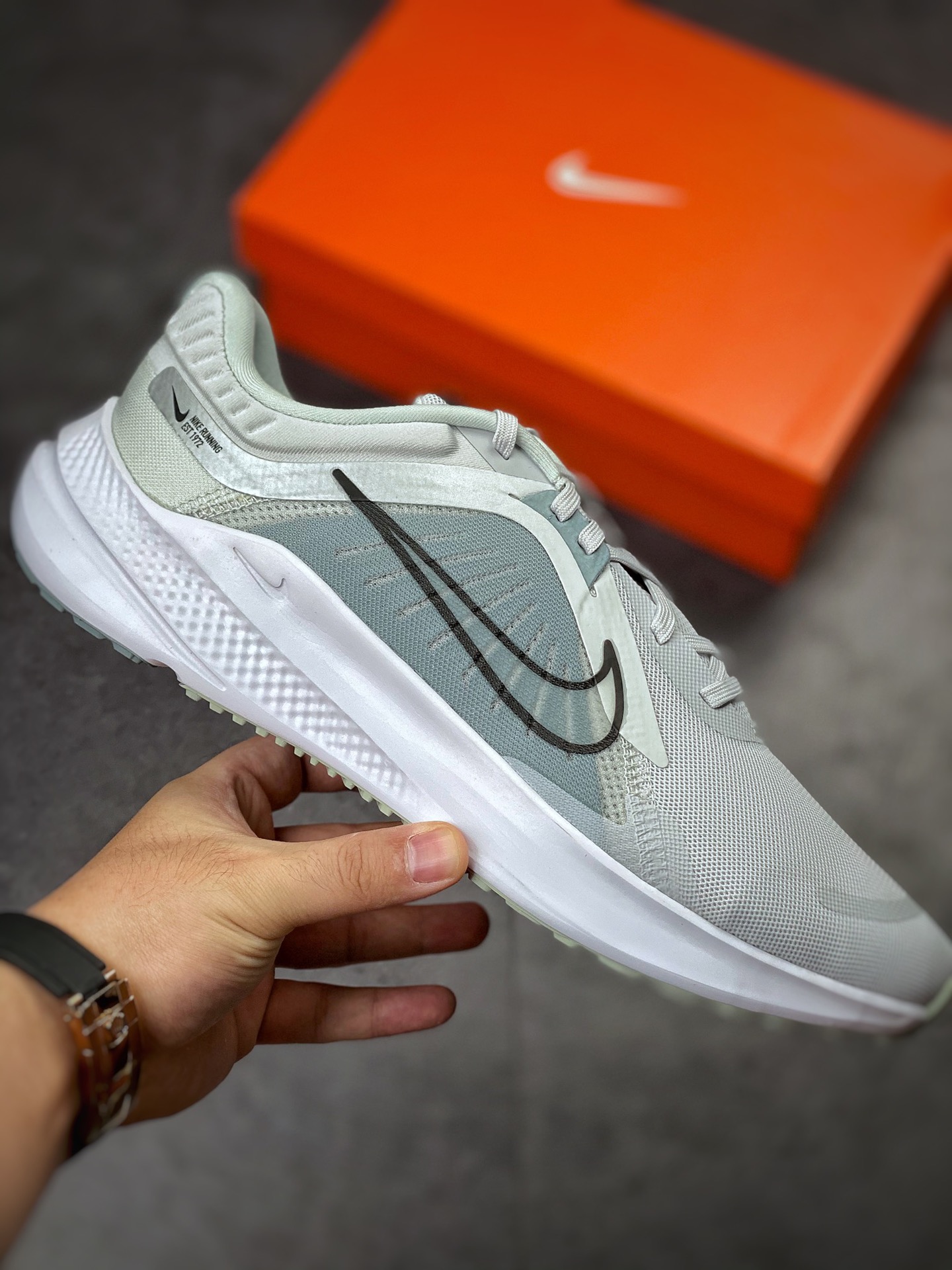 180 Nike Quest 5极速5代 网面透气 时尚休闲跑步鞋 DD0204-002