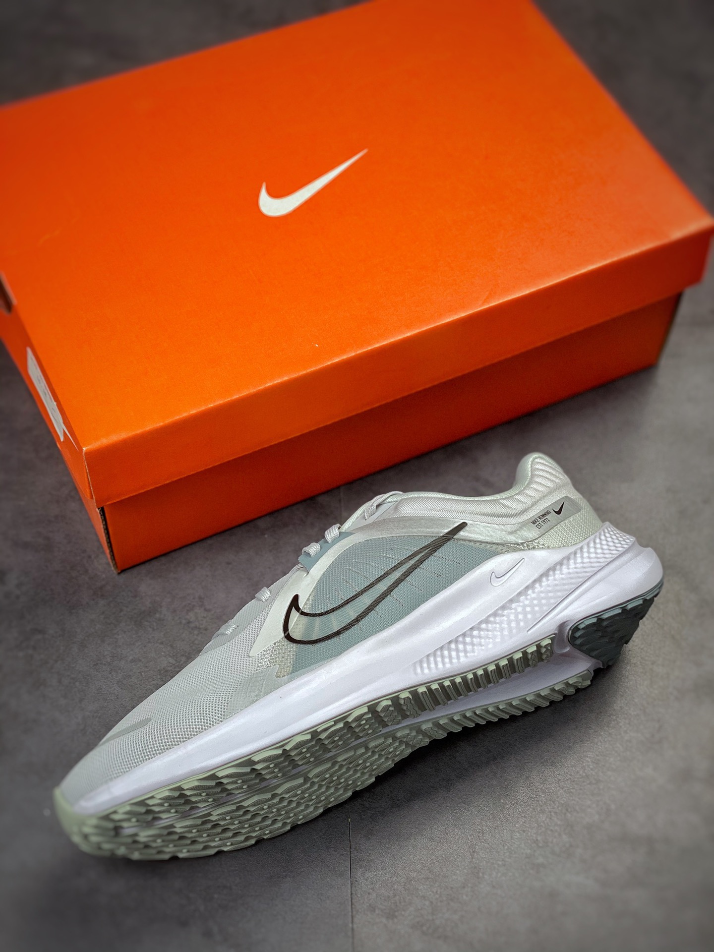 180 Nike Quest 5极速5代 网面透气 时尚休闲跑步鞋 DD0204-002