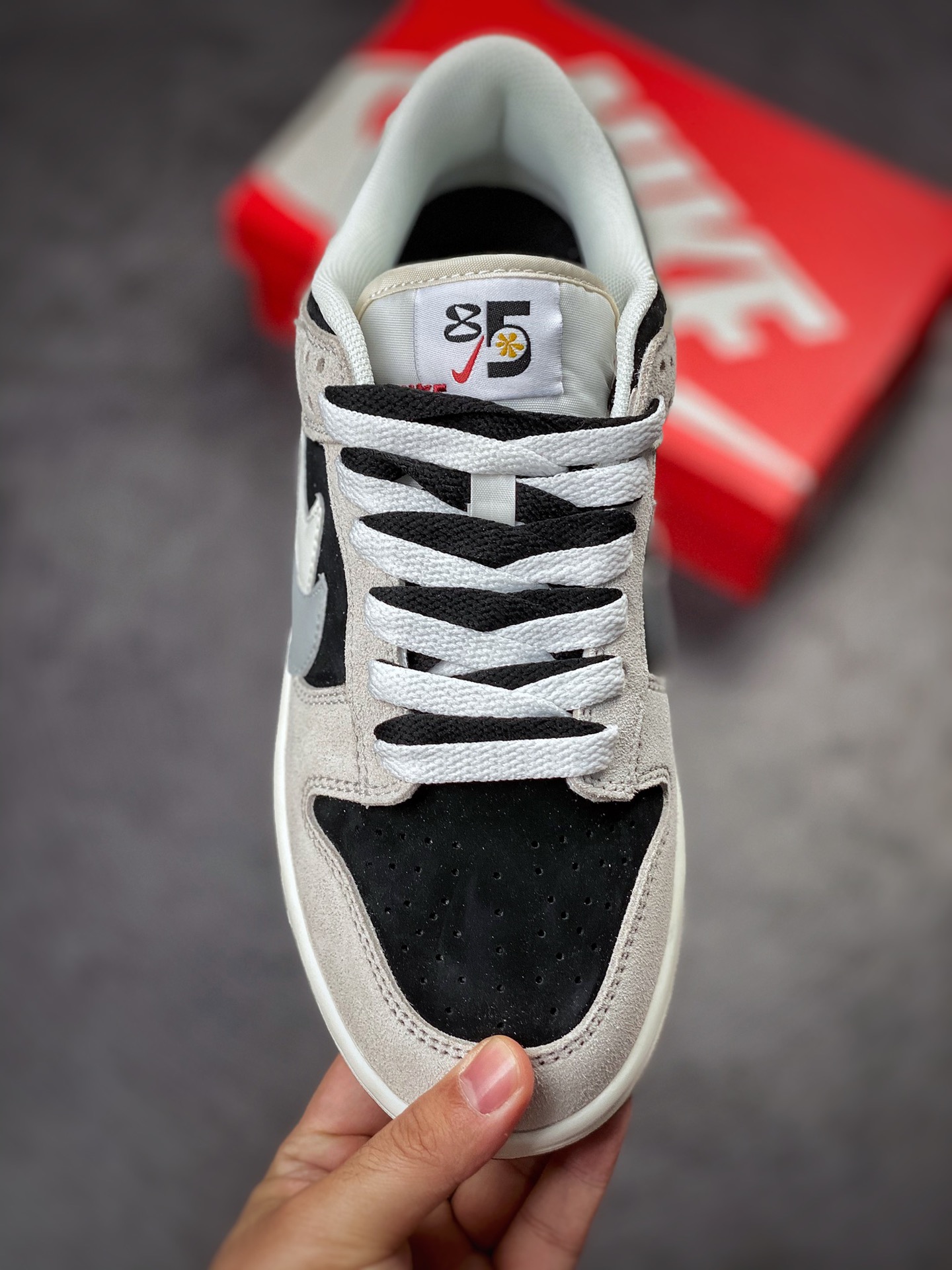 240 Nike SB Dunk Low SE ”85” 白黑双钩 DO9457-100