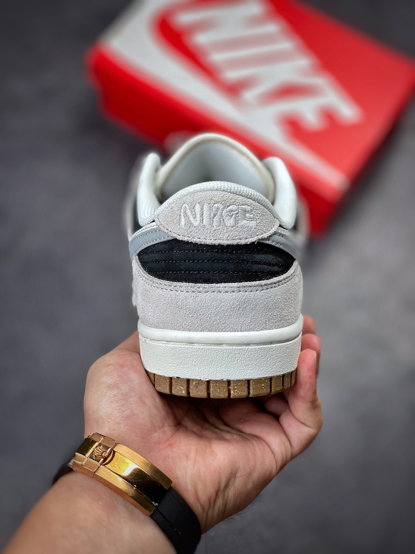 240 Nike SB Dunk Low SE ”85” 白黑双钩 DO9457-100