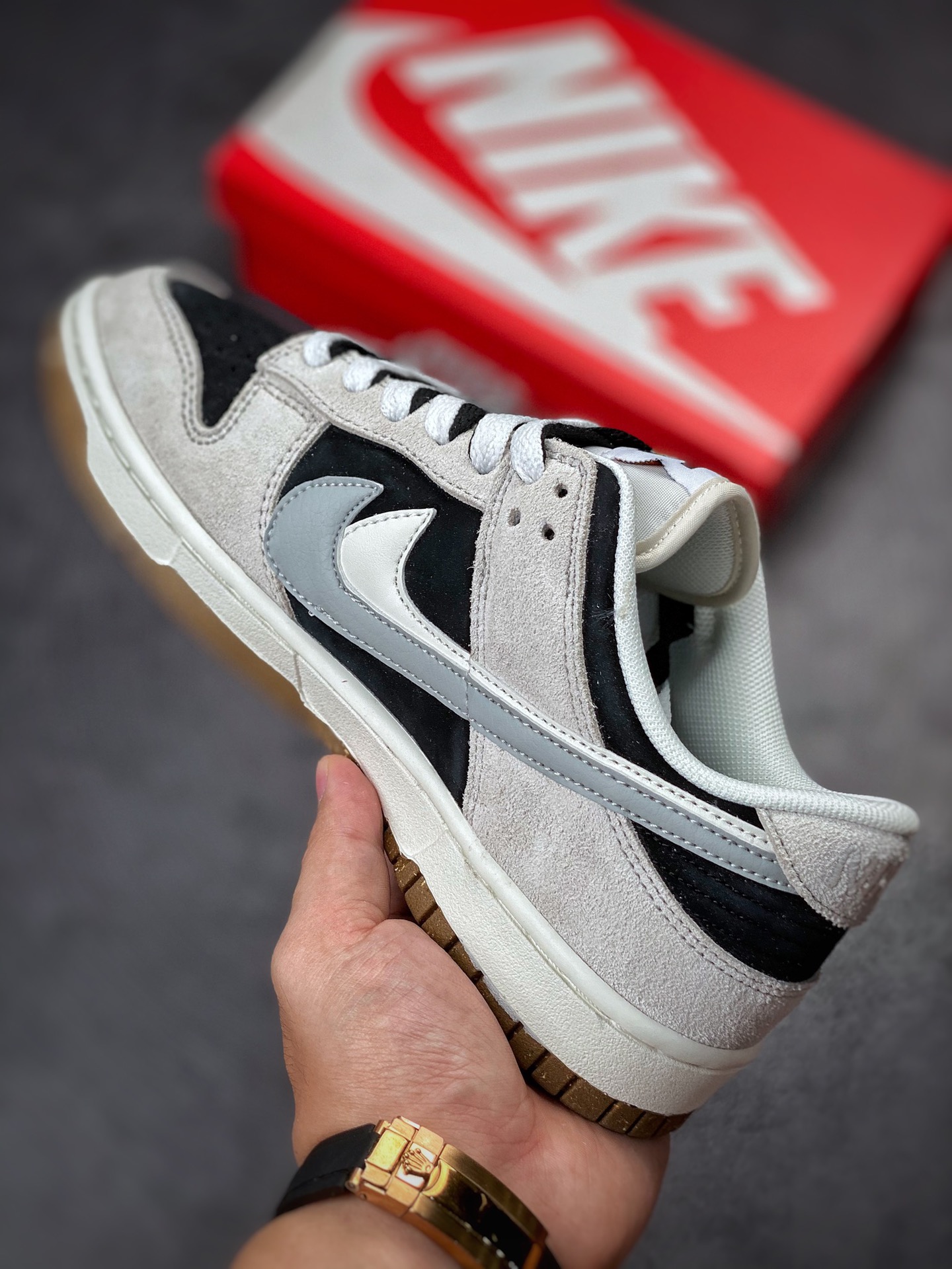 240 Nike SB Dunk Low SE ”85” 白黑双钩 DO9457-100