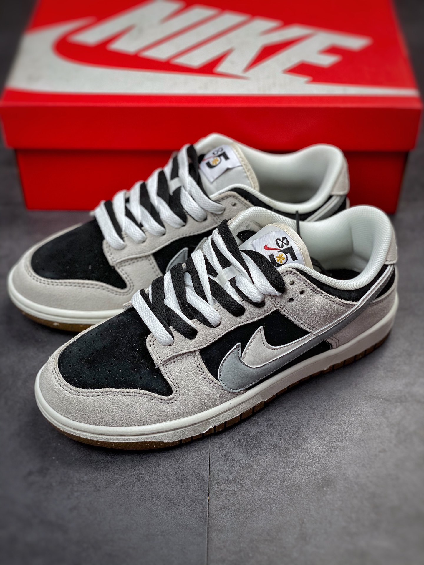 240 Nike SB Dunk Low SE ”85” 白黑双钩 DO9457-100
