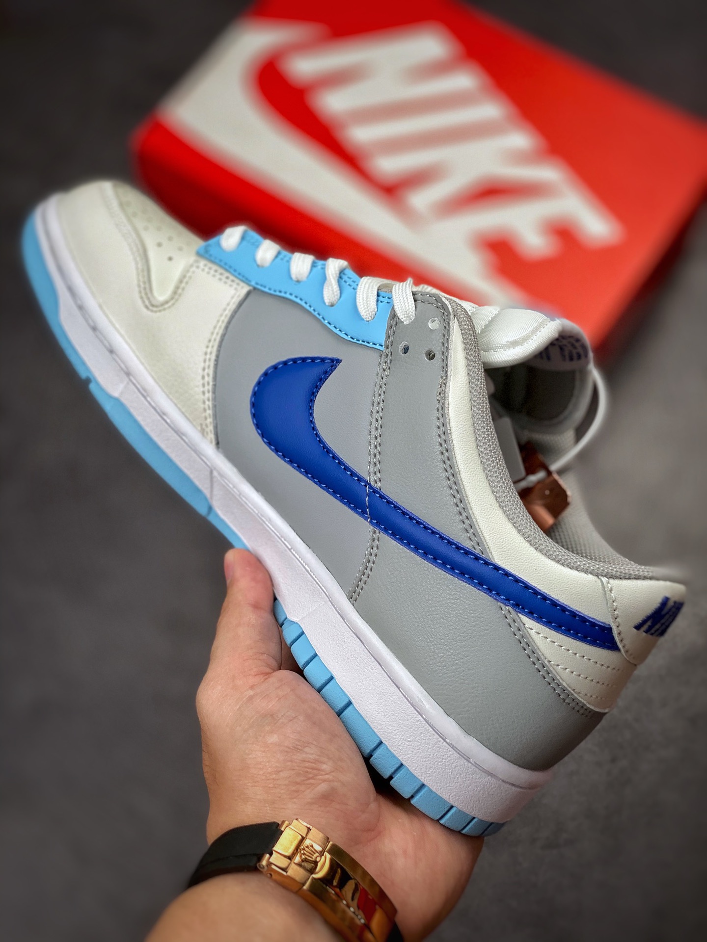 200 NIKE SB Dunk Low 海盐蓝 FB1843-141