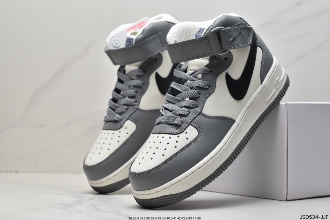 200 Nike Air Force 1 空军一号  “深灰黄标”空军休闲板鞋315121-049