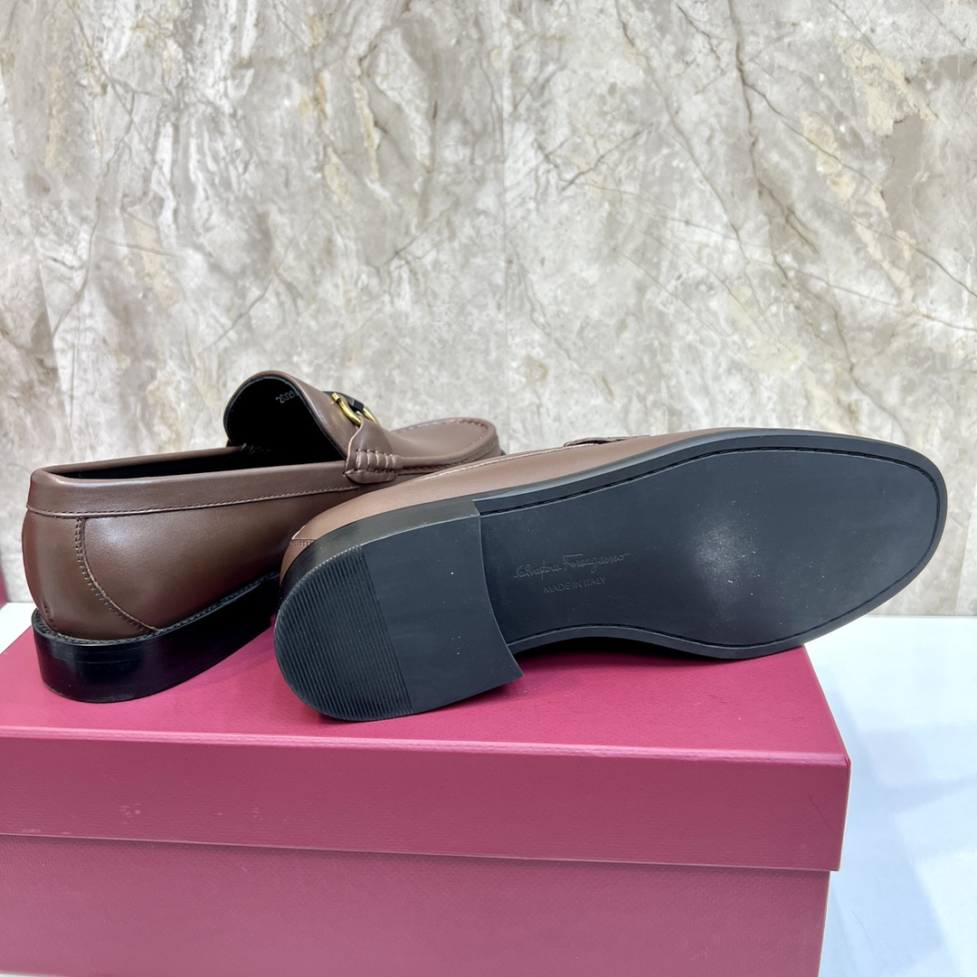 calidad original P280 marca: Ferragamo (Ferragamo) código estándar: código de los hombres 38/44 (45 