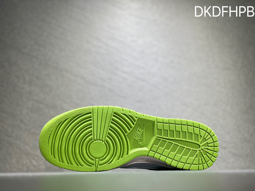 260 Nike SB dunk Low 低帮休闲运动滑板板鞋 DR0156-300