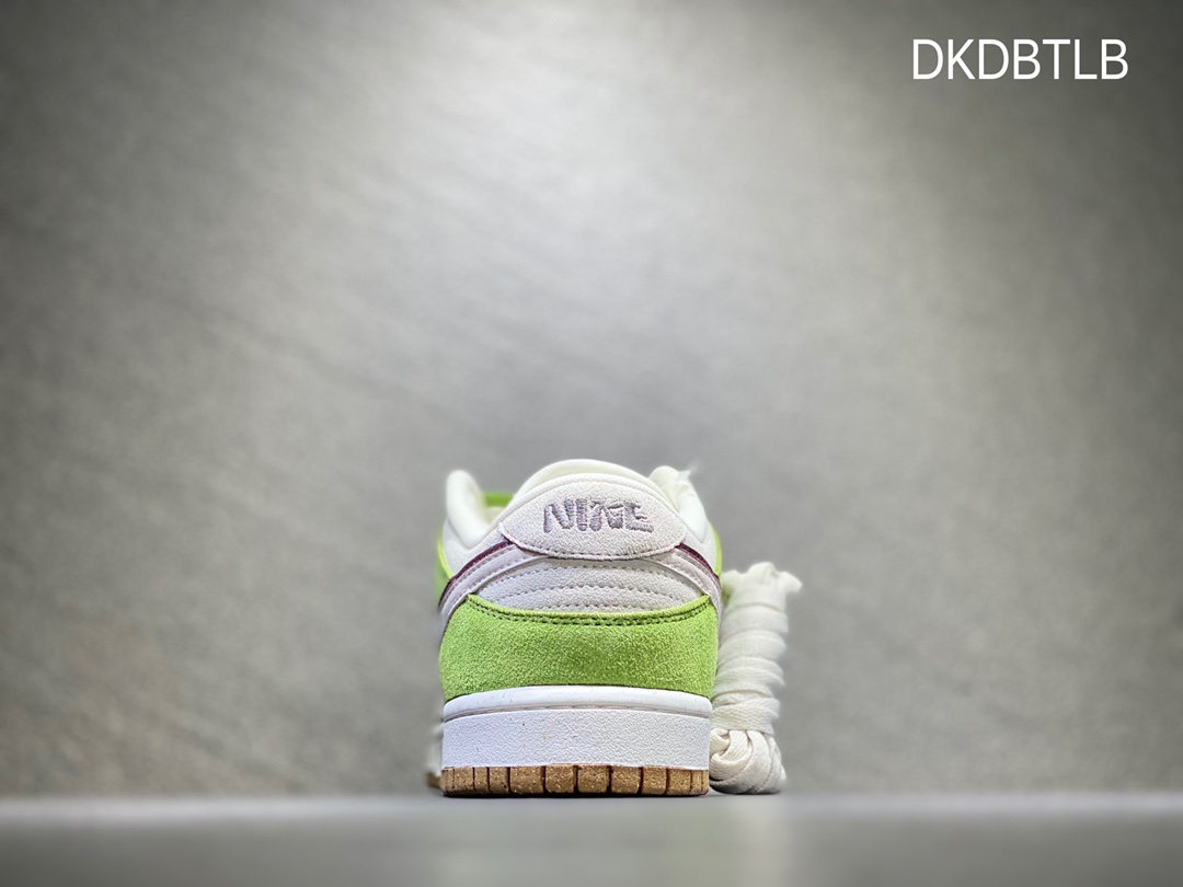 220 Nike SB dunk Low 低帮休闲运动滑板板鞋 DO9457-103