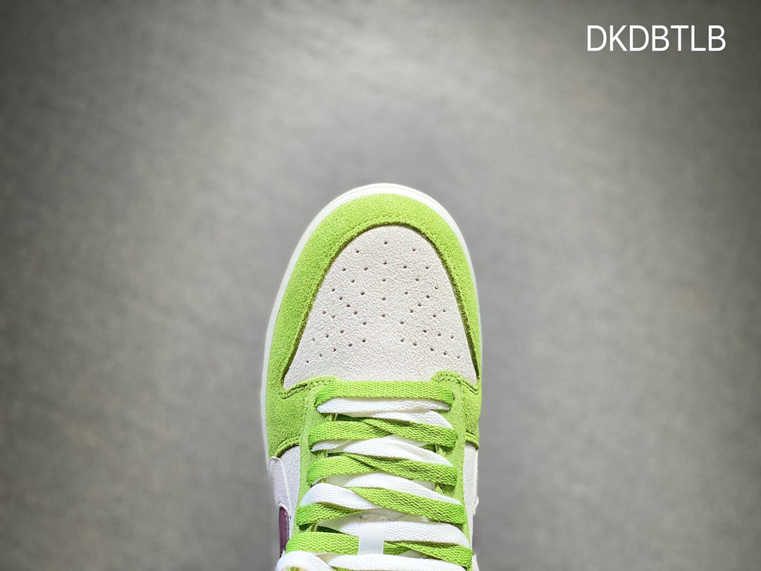 220 Nike SB dunk Low 低帮休闲运动滑板板鞋 DO9457-103