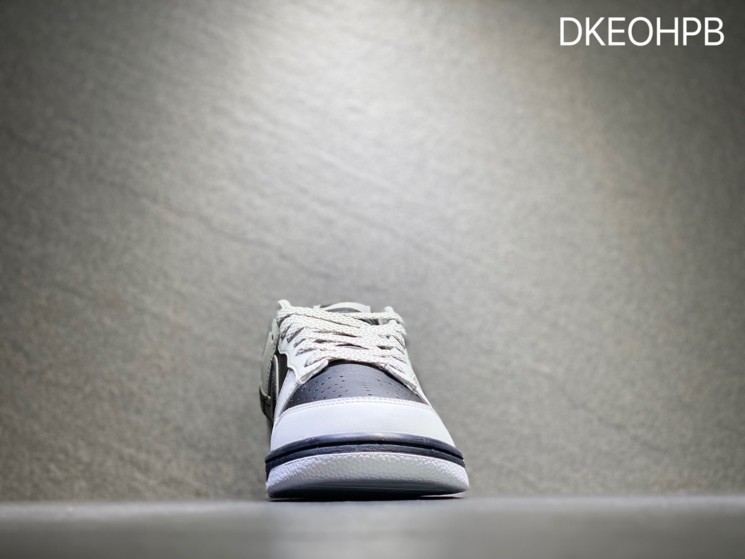 300 Nike SB dunk Low 低帮休闲运动滑板板鞋 DD9606-363