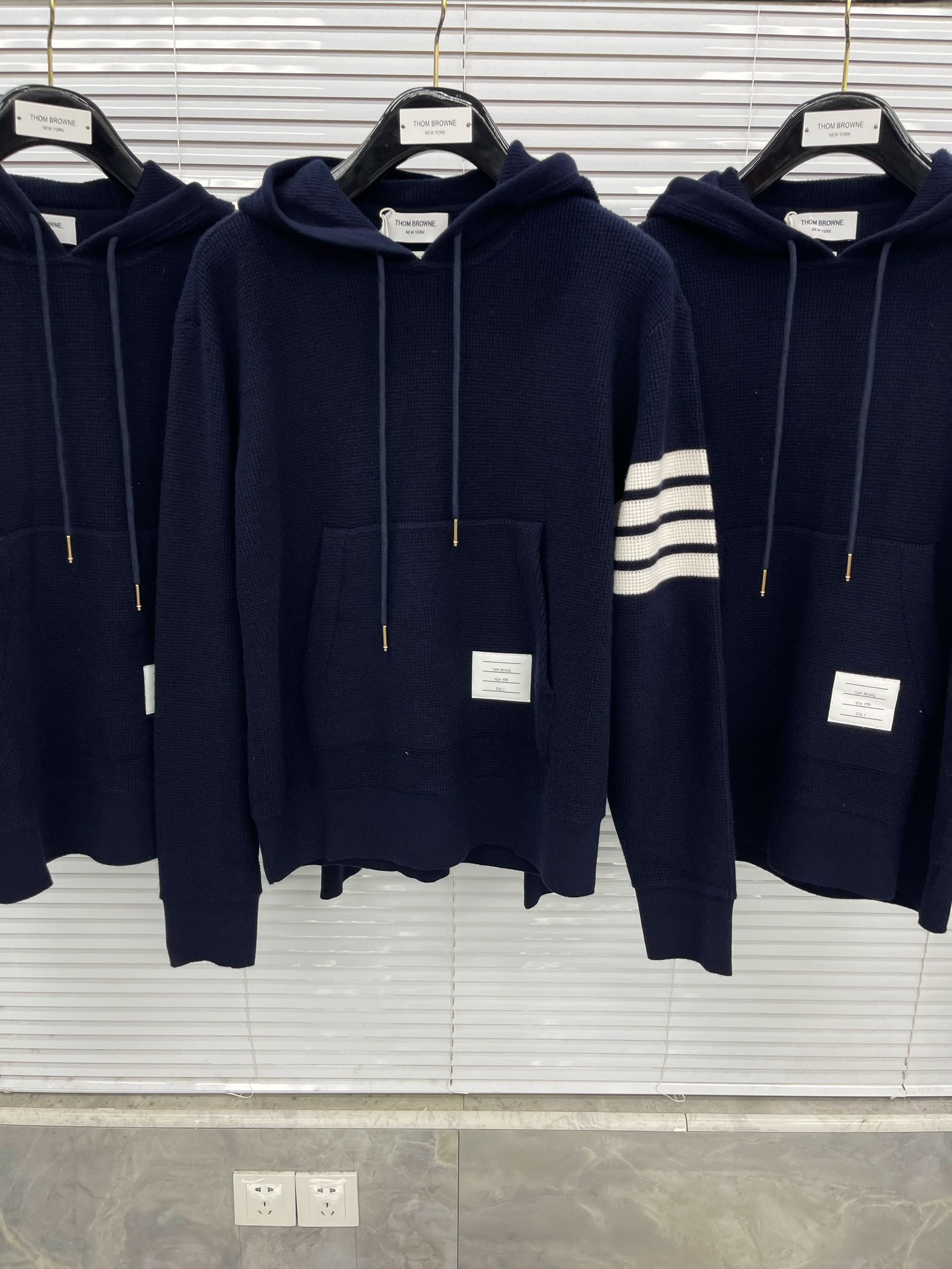톰브라운 남성 니트 143064 Thom Browne Knit 상세 이미지 2