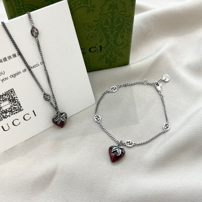 NO:104045,Bracelet 188 necklace Gucci 925 sterling silver double g strawberry retro necklace bracelet size necklace 45cm adjustable bracelet 163cm, Gucci necklace Gucci bracelet, gucci, gucci, necklace, bracelet, pure silver19860909手链188项链Gucci古驰925纯银双g草莓复古项链手链 尺寸项链45cm 可调节手链163cm,古驰项链古驰手链,gucci,gucci,necklace,bracelet,pure silver,Jewelry