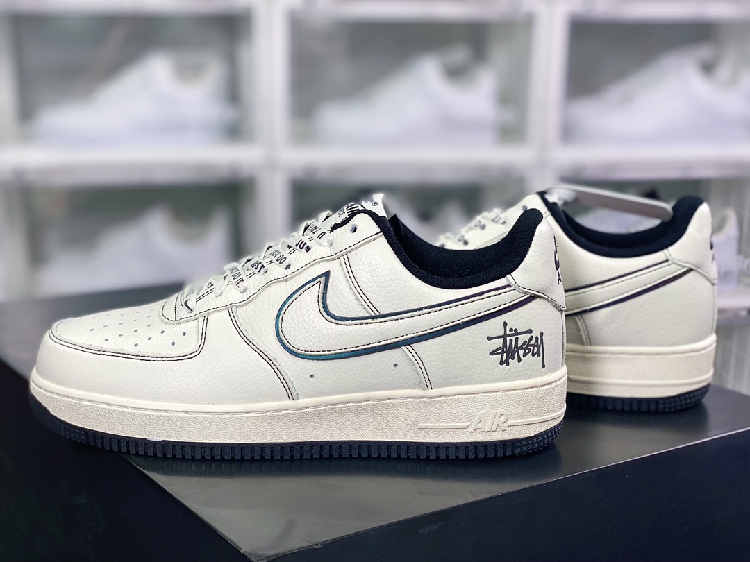 Stussy x Air Force 1′07”White/Black LaserUN1635-702