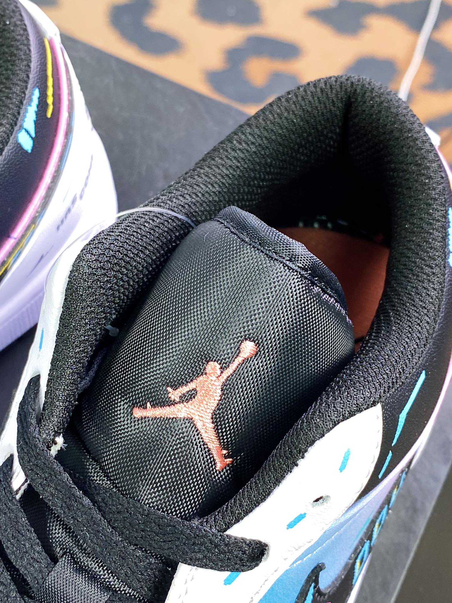 Air Jordan 1 Low SE 553558-062