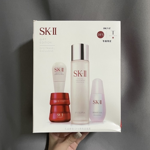 SK-II Power Skin Care 5-Piece Set - Duty-Free Exclusive 1 SK-II Power Skin Care 5-Piece Set - Duty-Free Exclusive