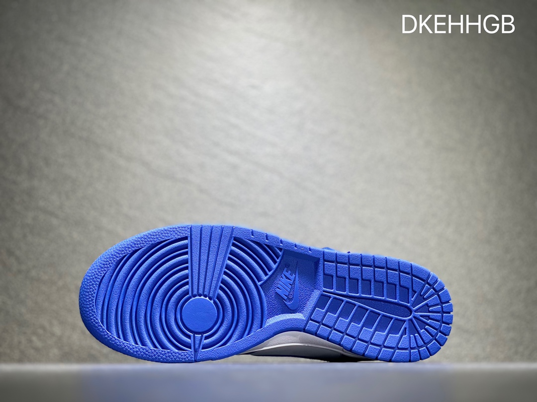 380 Nike SB dunk high 高帮休闲运动滑板板鞋 DD1399-102