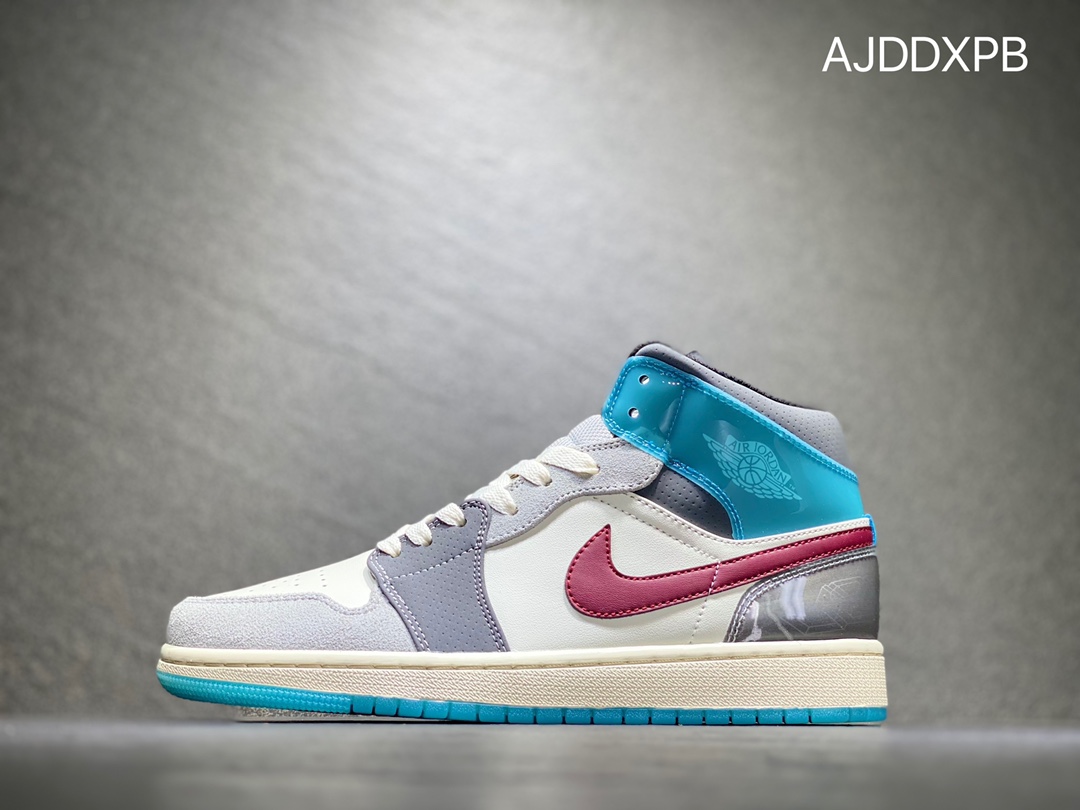 240 NIKE Air Jordan 1 mid乔丹中帮休闲板鞋  FB1870-161