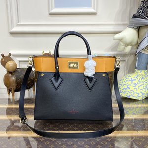 Louis Vuitton LV On My Side Bags Handbags Perfect Quality Designer Replica
 Splicing Monogram Canvas Calfskin Cowhide M53823