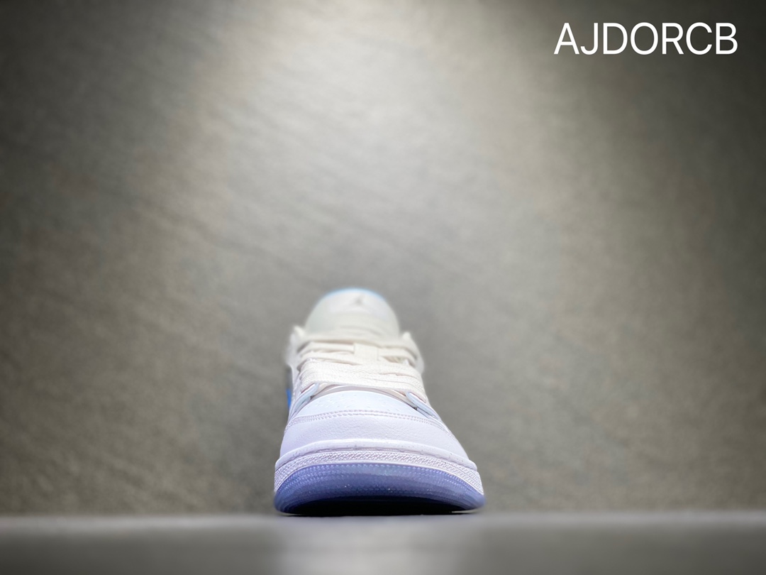 200 NIKE Air Jordan 1 Low 乔丹低帮休闲板鞋 1874-101