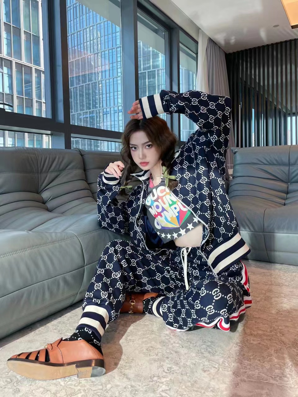 Gucci/古驰 经典提花满印LOGO外套 上身效果#