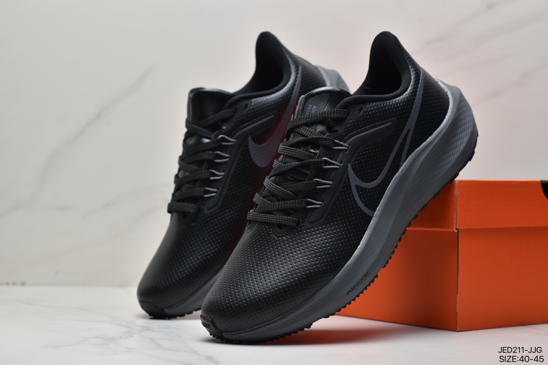 150 NIKE耐克登月Zoom Pegasus 39X皮面跑鞋