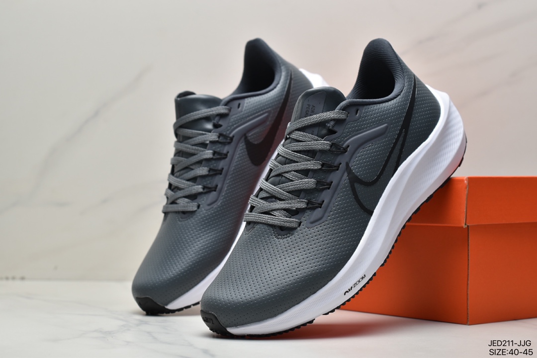 150 NIKE耐克登月Zoom Pegasus 39X皮面跑鞋