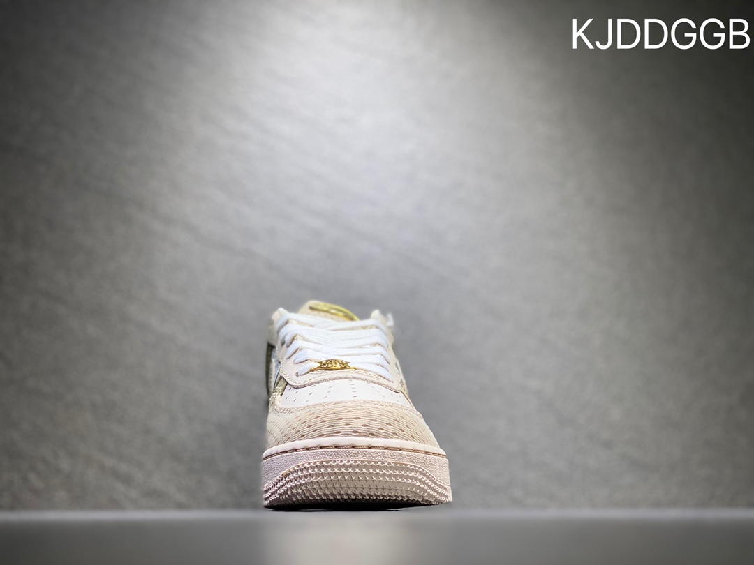 240 Nike Air Force 1 空军一号 DX6061-122