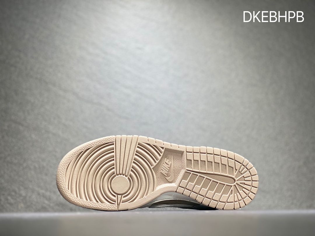 Otomo Katsuhiro x Nike SB Dunk Low dunk series low-top casual sports skateboard shoes FF0918-011-Top High Quatity Cheap Sneakers Fashion Clothing Clothes Bags handbags Shoes of all Brand wholesale With The best Quality And Beautiful Price from China Factory Chinese suppliers wholesaler seller Otomo Katsuhiro x Nike SB Dunk Low dunk series low-top casual sports skateboard shoes FF0918-011