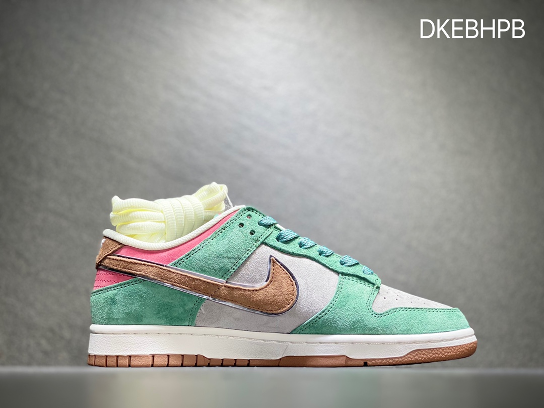 Otomo Katsuhiro x Nike SB Dunk Low dunk series low to help casual sports skateboard shoes ST1391-203-Top High Quatity Cheap Sneakers Fashion Clothing Clothes Bags handbags Shoes of all Brand wholesale With The best Quality And Beautiful Price from China Factory Chinese suppliers wholesaler seller Otomo Katsuhiro x Nike SB Dunk Low dunk series low to help casual sports skateboard shoes ST1391-203