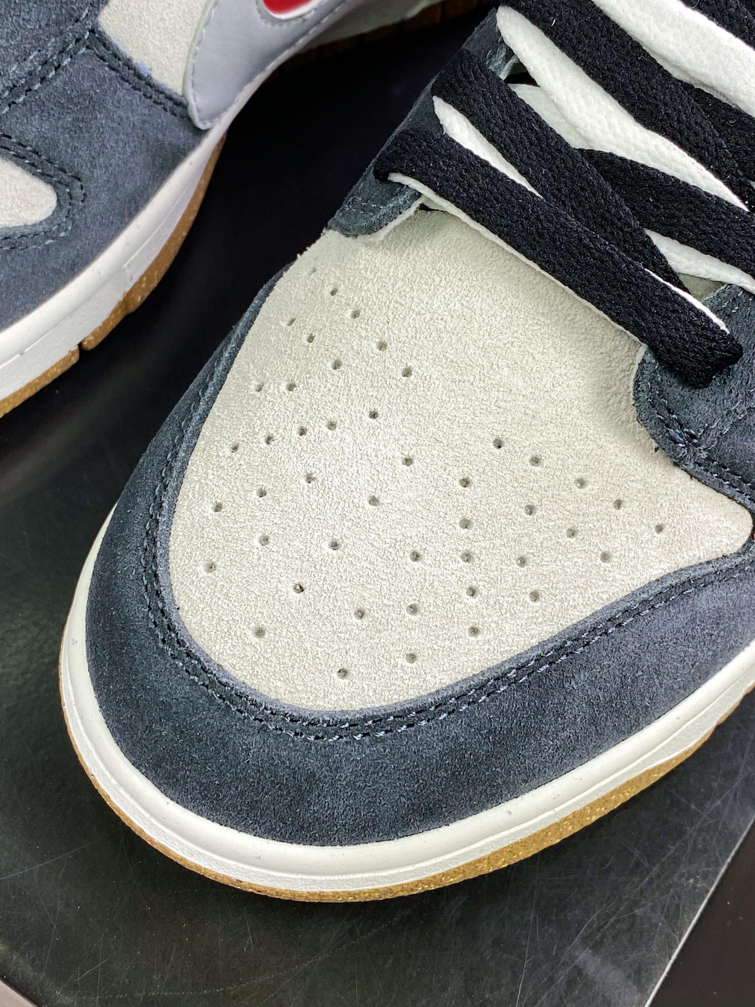 SB Dunk Low SE ”85 Gray Green” dunk series low top casual sports skateboard shoes DO9457-105-Top High Quatity Cheap Sneakers Fashion Clothing Clothes Bags handbags Shoes of all Brand wholesale With The best Quality And Beautiful Price from China Factory Chinese suppliers wholesaler seller SB Dunk Low SE ”85 Gray Green” dunk series low top casual sports skateboard shoes DO9457-105