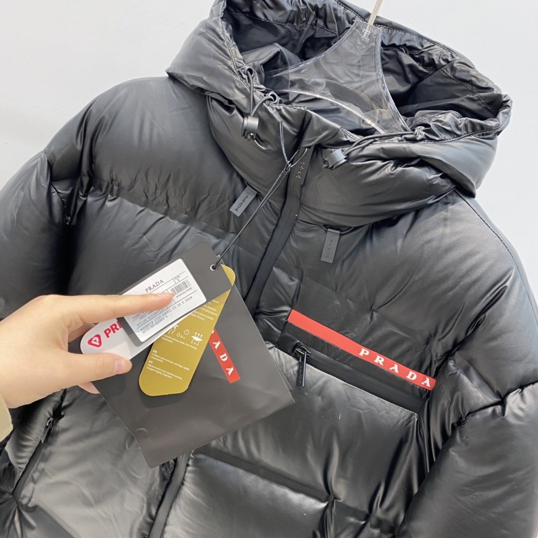 Guangzhou high-quality Prada red label hooded down jacket, unisex, sizes S-XXL.-Big cat