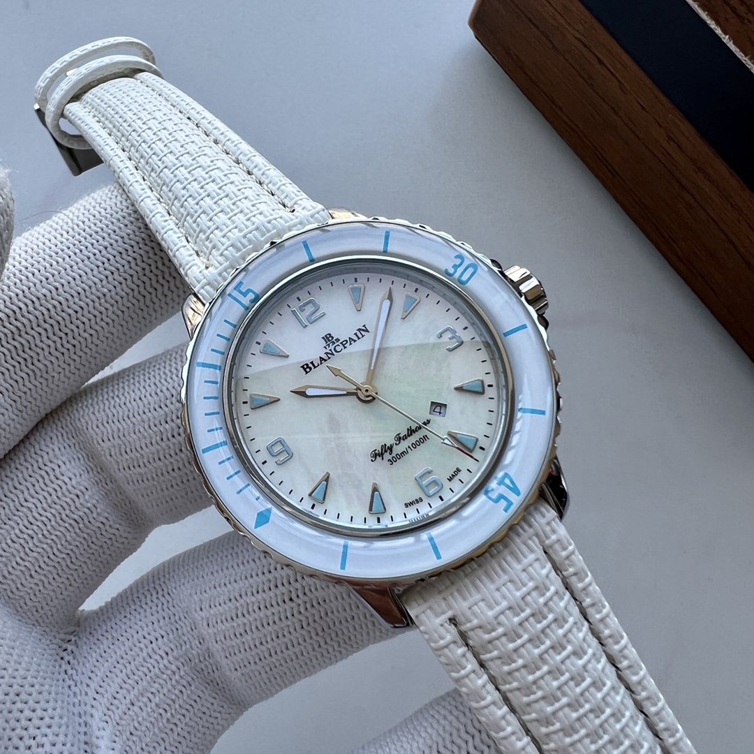 Noble 1:1 Remake Women’s Wristwatch with Real Cow Belt and Stone Cores - 图片 3