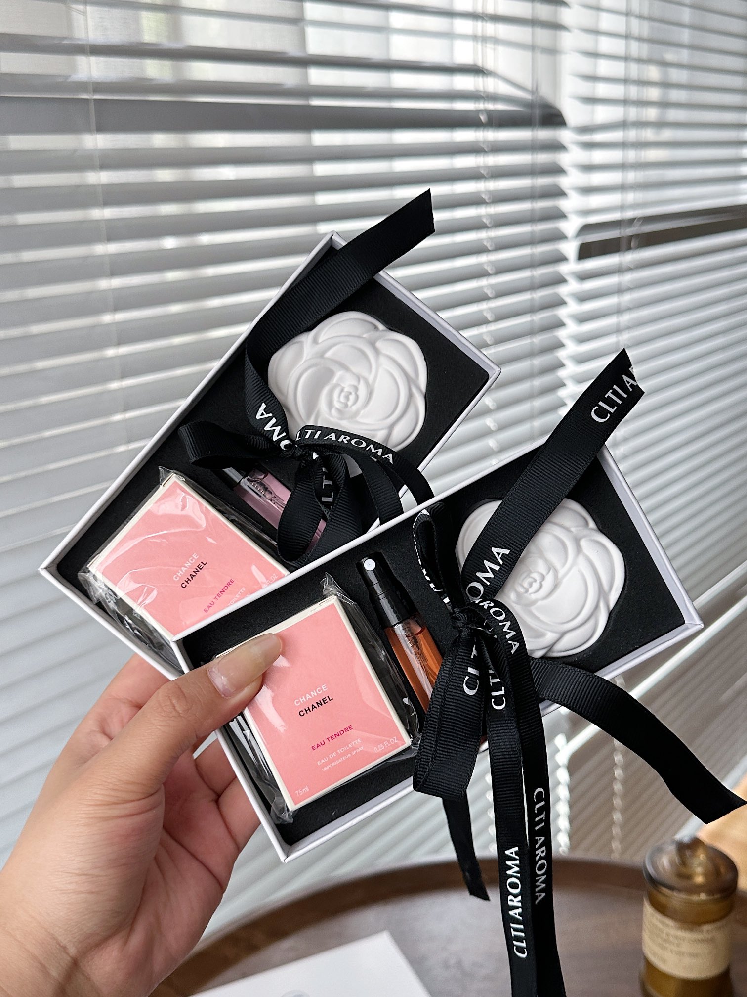 Signature Chanel-Style Presentation - Comprehensive 9