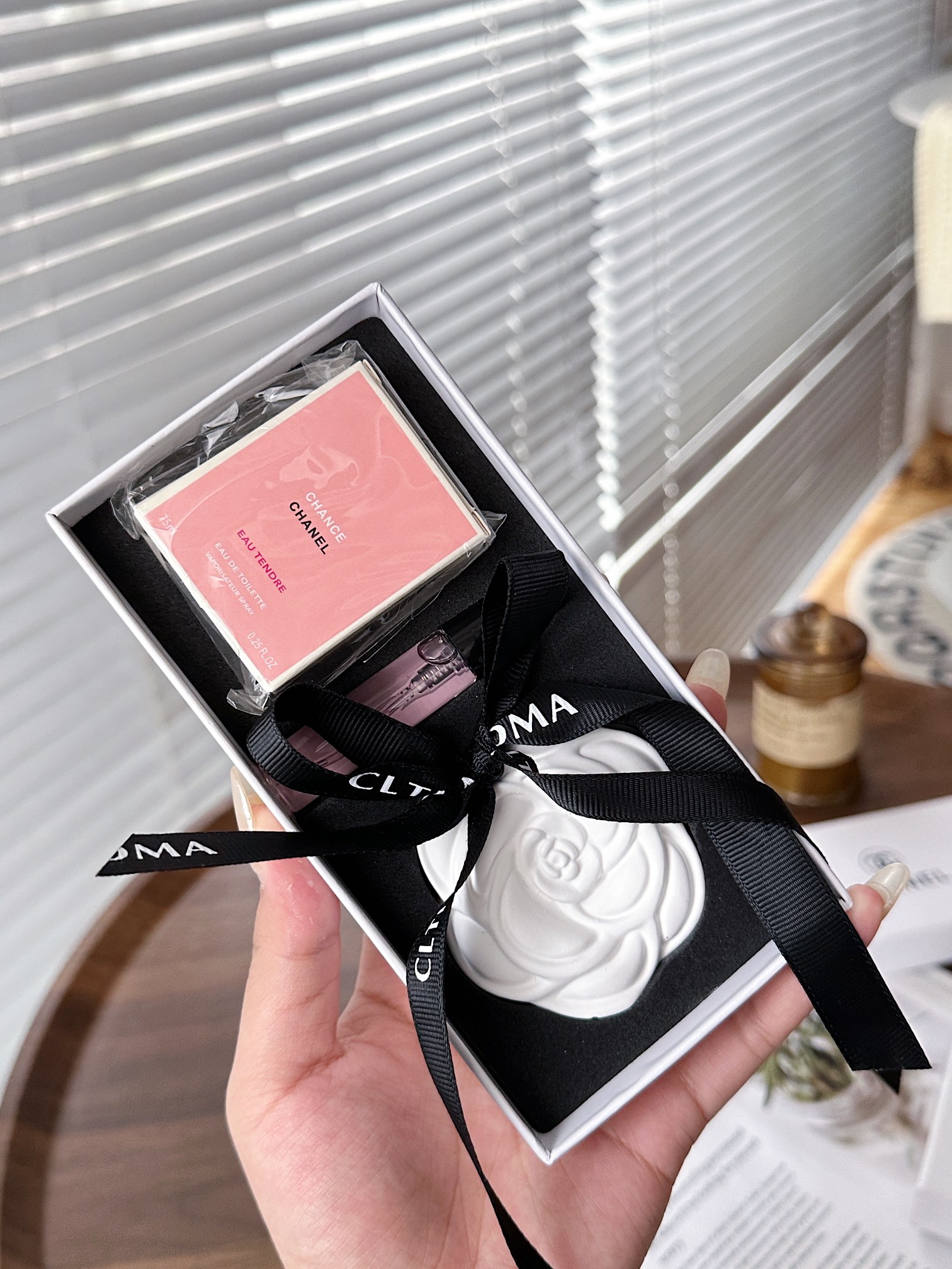Signature Chanel-Style Presentation - Comprehensive 8