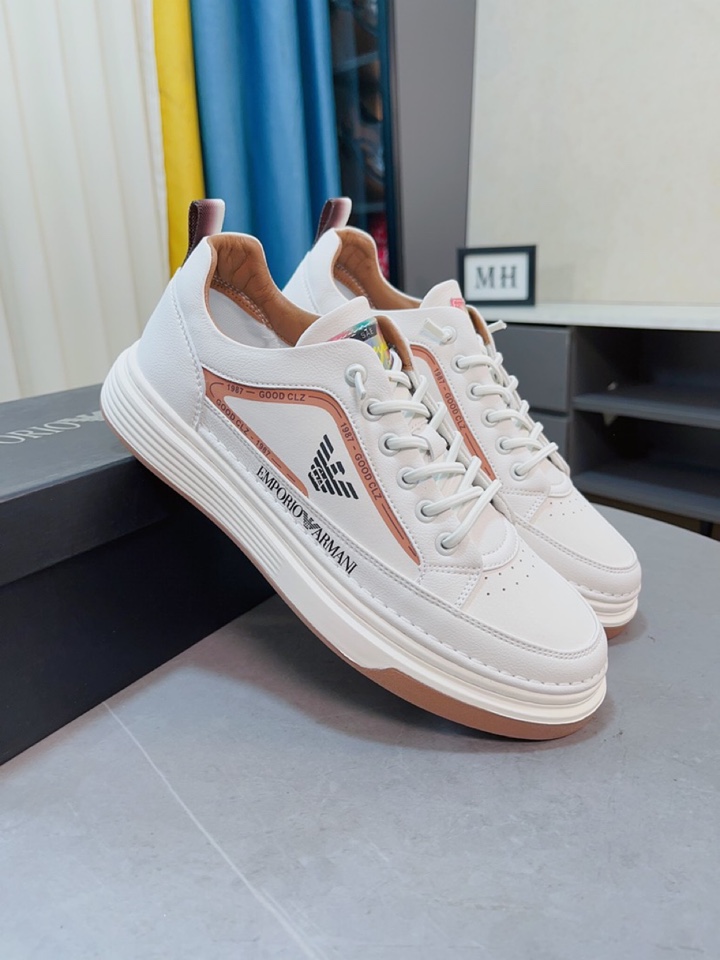 I5  Armani 阿玛尼 Armani男士休闲鞋上市 鞋面头层牛皮真皮内里进口原版大底完美造型顶级品质,鞋面LOGO电绣显得鞋型饱满,立体感十足,舒适透气超级百搭 高档不失品味,时尚、新颖标准码数：38-44