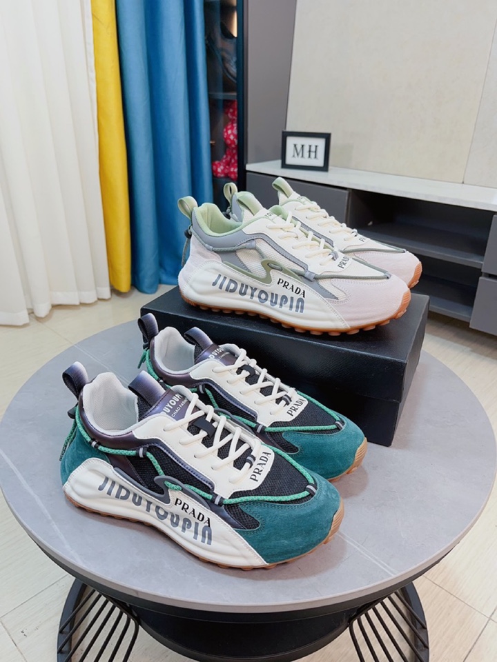 J0  Prada 普拉达  米兰展新品男鞋出炉了,官网：1制作原版,续写魅力传承,创新与致敬年轻时尚的你必须拥有活动垫脚无臭脚；进口油蜡皮鞋面耐磨橡胶底；适合四季穿着 ,时尚百搭.码数:38-44