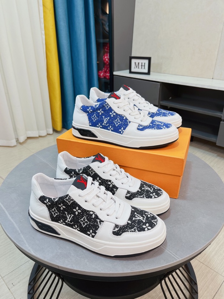 I5 Louis Vuitton 路易威登 LV 低帮休闲男鞋. 时尚潮男必备,香港专柜新品出炉, 大牌风范,欧美大师强力打造独特款式,上脚舒适,大底超柔软,超耐磨.给人视觉冲击感强.材料: 鞋面进口牛皮压花胶料搭配防滑橡胶大底,橡胶图形搭配,38一44