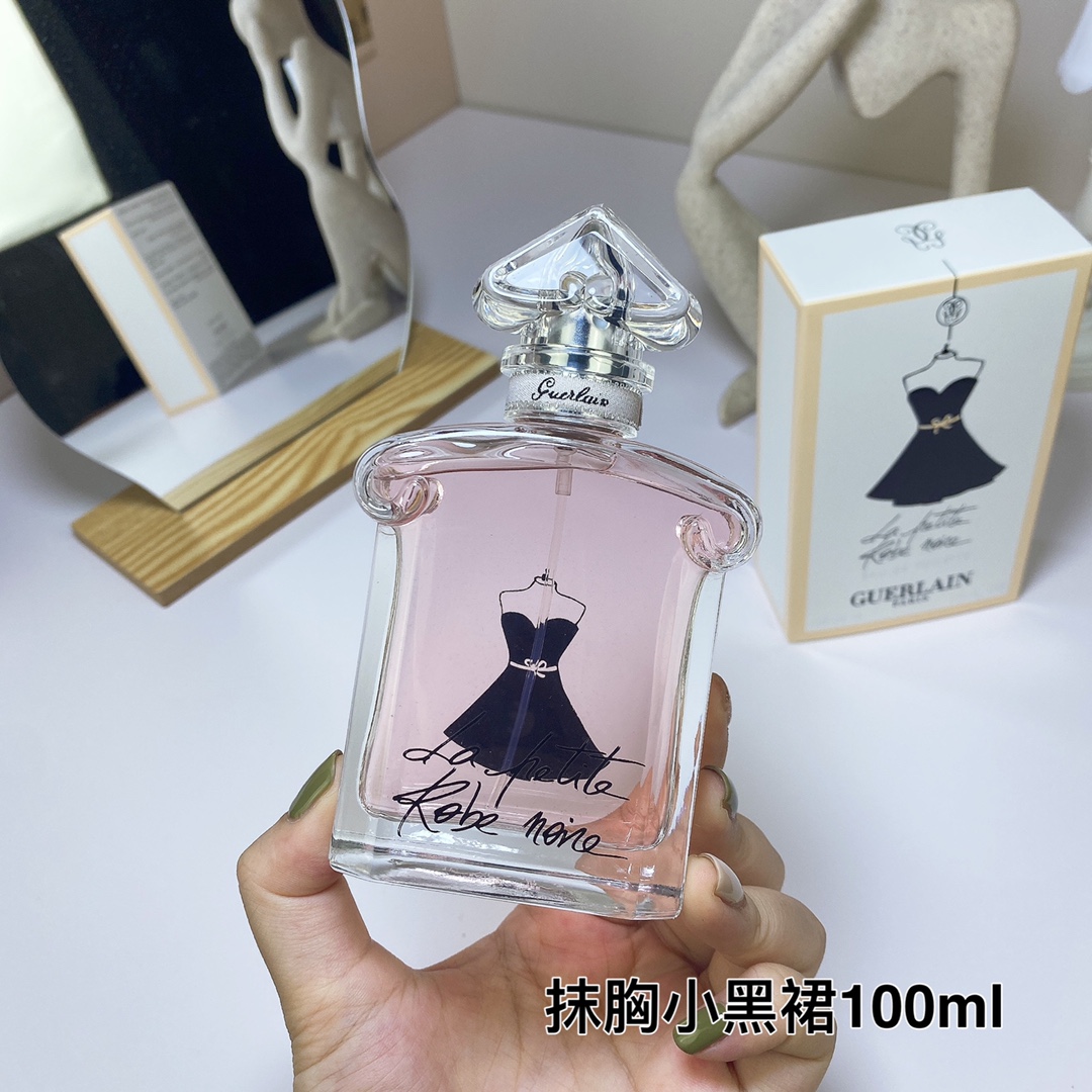 80💰原单品质
娇兰小黑裙100ml！味道：淡香，141814浓香。