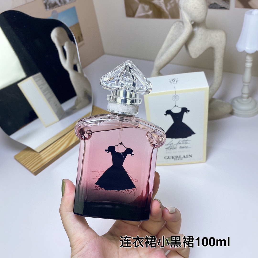 80💰原单品质
娇兰小黑裙100ml！味道：淡香，141814浓香。