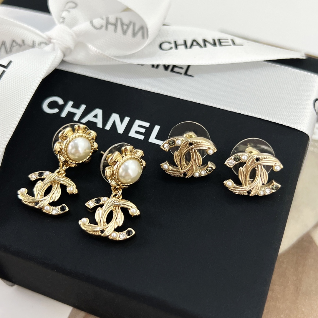 新款☑️CHANEL香奈儿双c耳钉耳环
