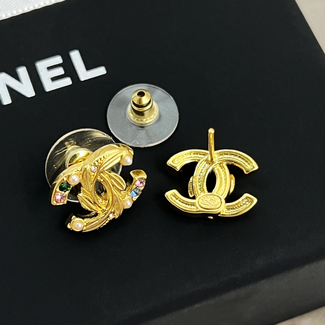 新款☑️CHANEL香奈儿双c耳钉耳环