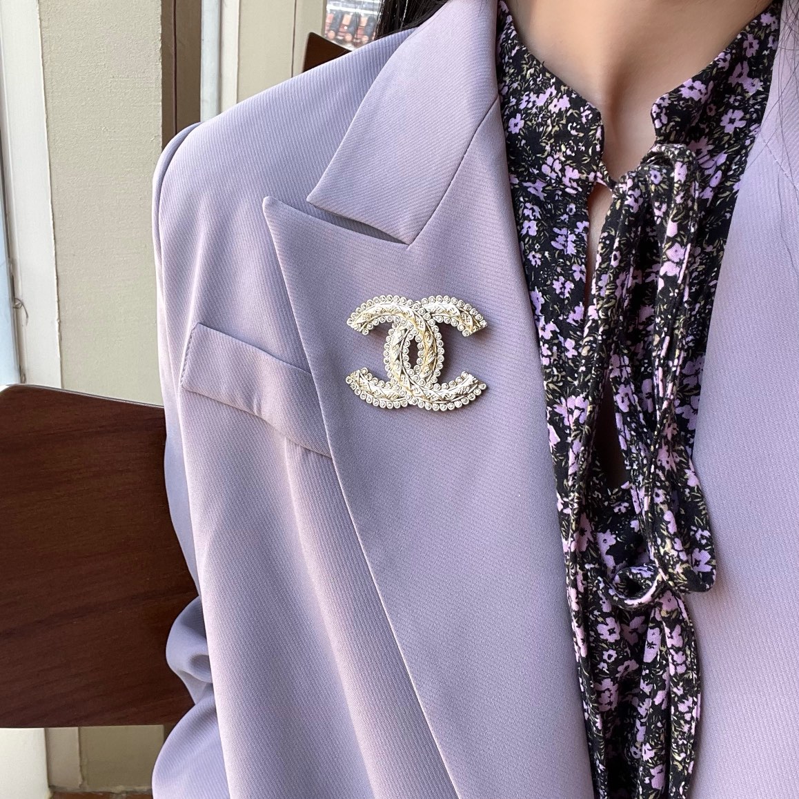 新款☑️CHANEL香奈儿双c金色胸针