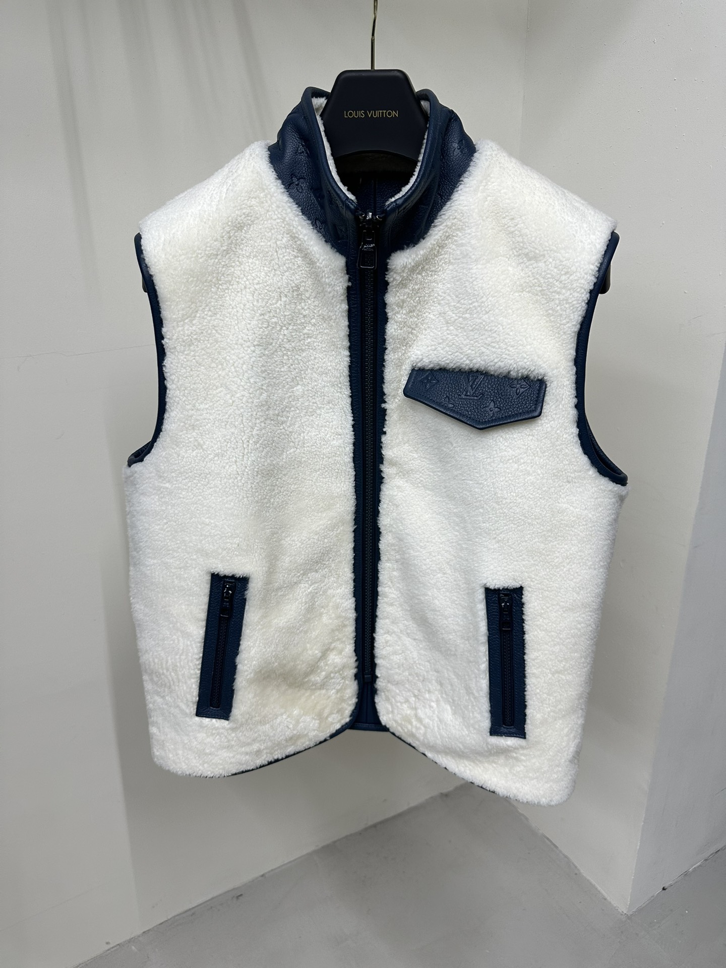 Louis Vuitton Clothing Waistcoat Unisex Sheepskin