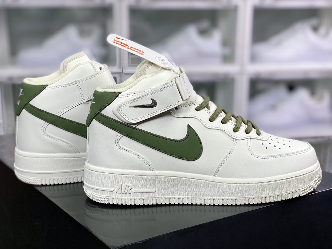 Air Force 1'07 Mid ”White/Olive Green” classic mid-top LZ6819-608