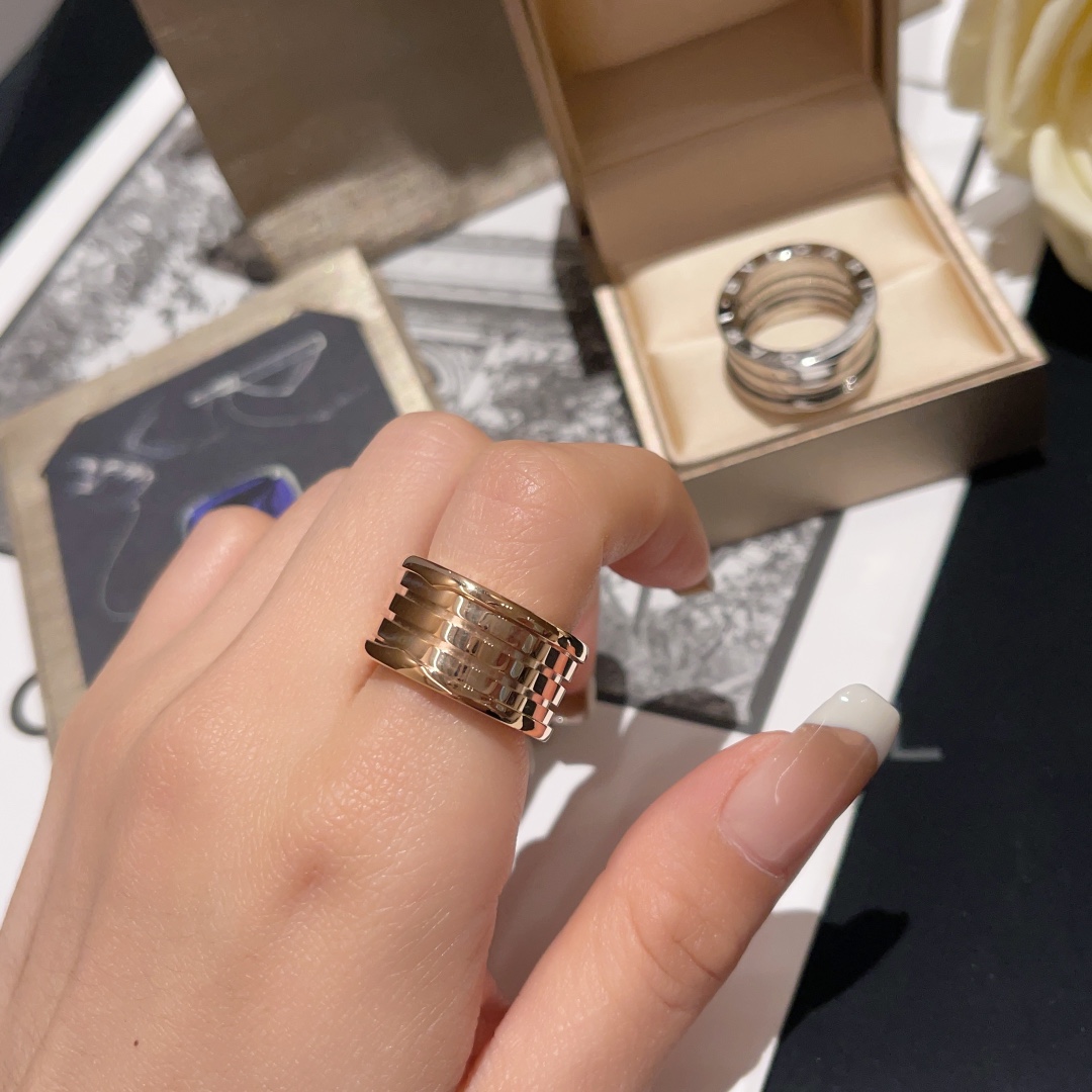 NO:635665,Four-ring elastic ring Baojia classic elastic ring classic versatile item, ring, Cartier high-end jewelry19860909四环弹力戒指 宝家经典弹力戒指 经典百搭单品,,ring,卡迪亚高端饰品,Jewelry