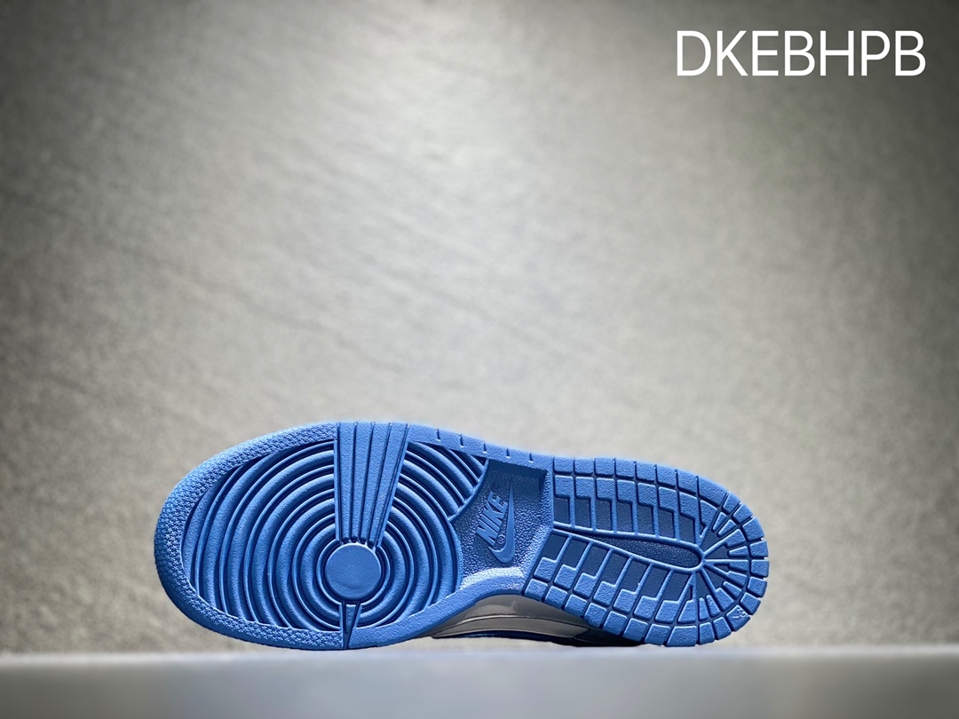 320 Otomo Katsuhiro x Nike SB Dunk Low 扣篮系列低帮休闲运动滑板板鞋FF0918-012