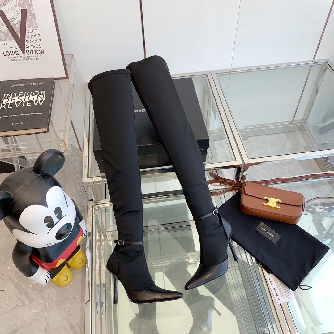 “Alexander Wang’s Boots: 1050 Years of Style Evolution and Popularity” - 图片 7