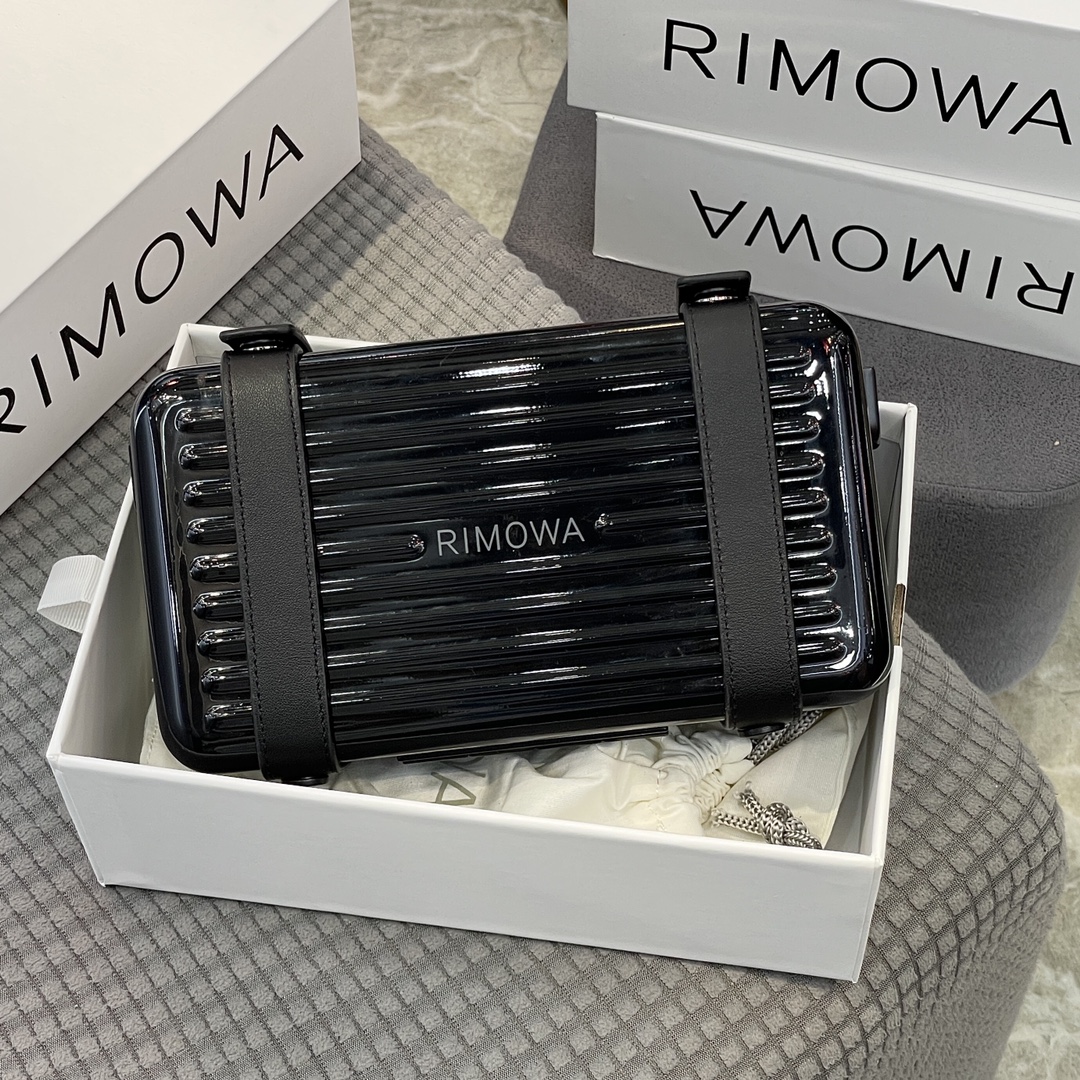 RIMOWA personal serie bolso bandolera negro aluminio artesanía de alta calidad resistente y duradero ingenioso