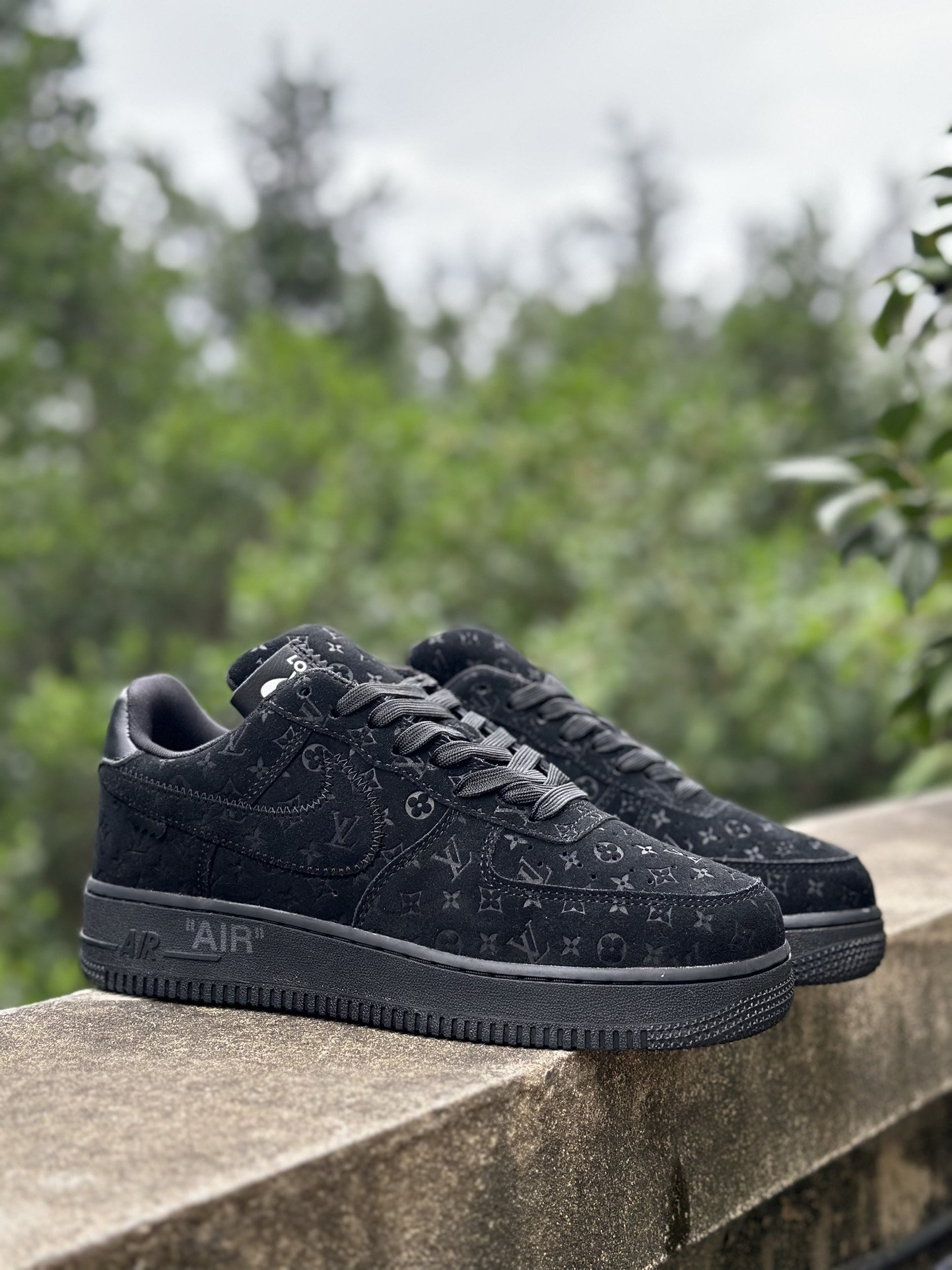 联名款福利特价大码供应LouisVuittonxNikeAirForce1Low低帮系带板鞋白红蓝LV联